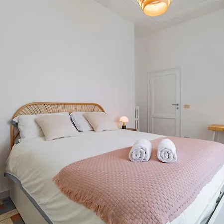 Domus Ana- Modern Elegance, Steps Away From The Colosseum And The Historic Center