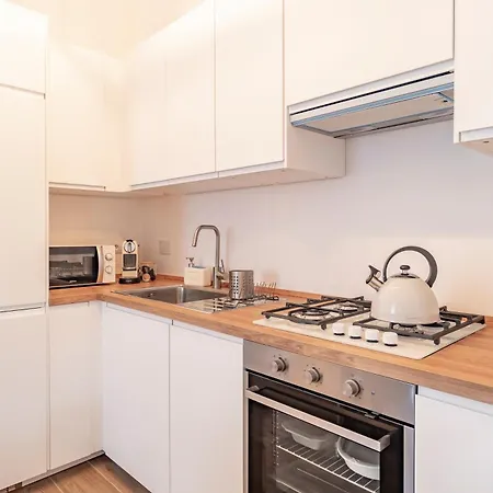 Domus Ana- Modern Elegance, Steps Away From The Colosseum And The Historic Center