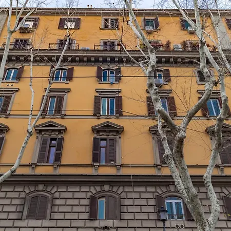 Domus Ana- Modern Elegance, Steps Away From The Colosseum And The Historic Center شقة *